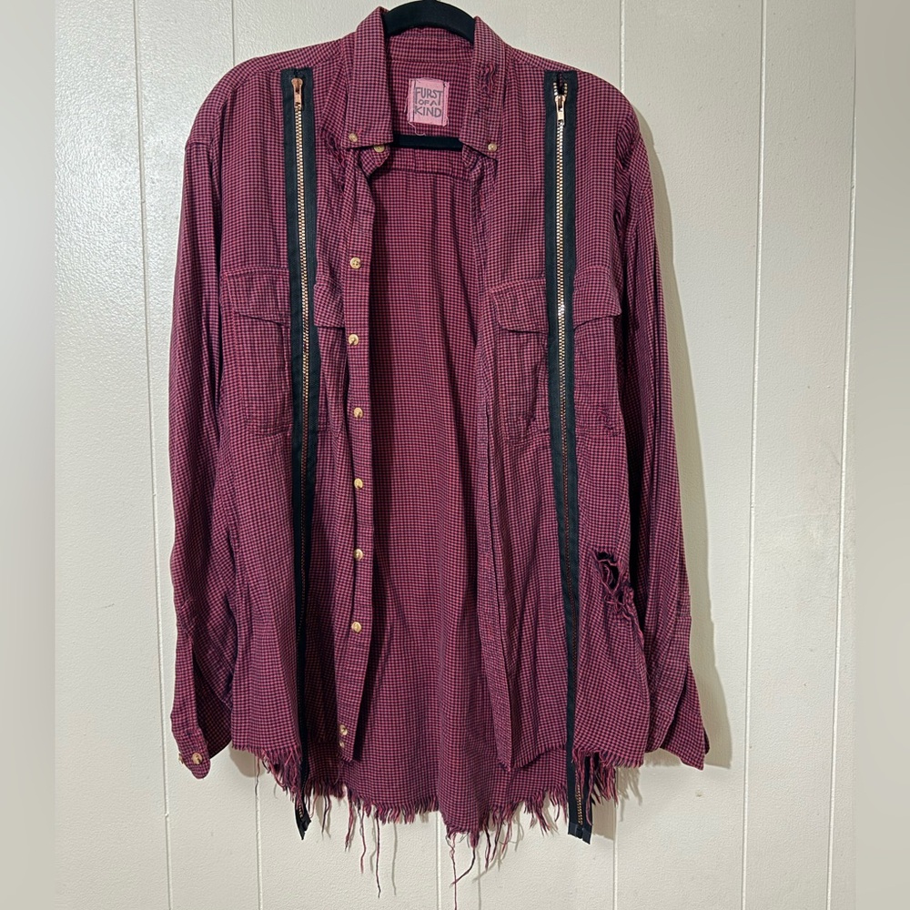 Fruit Of A Kind Zipper Details Vintage Looking Shirt